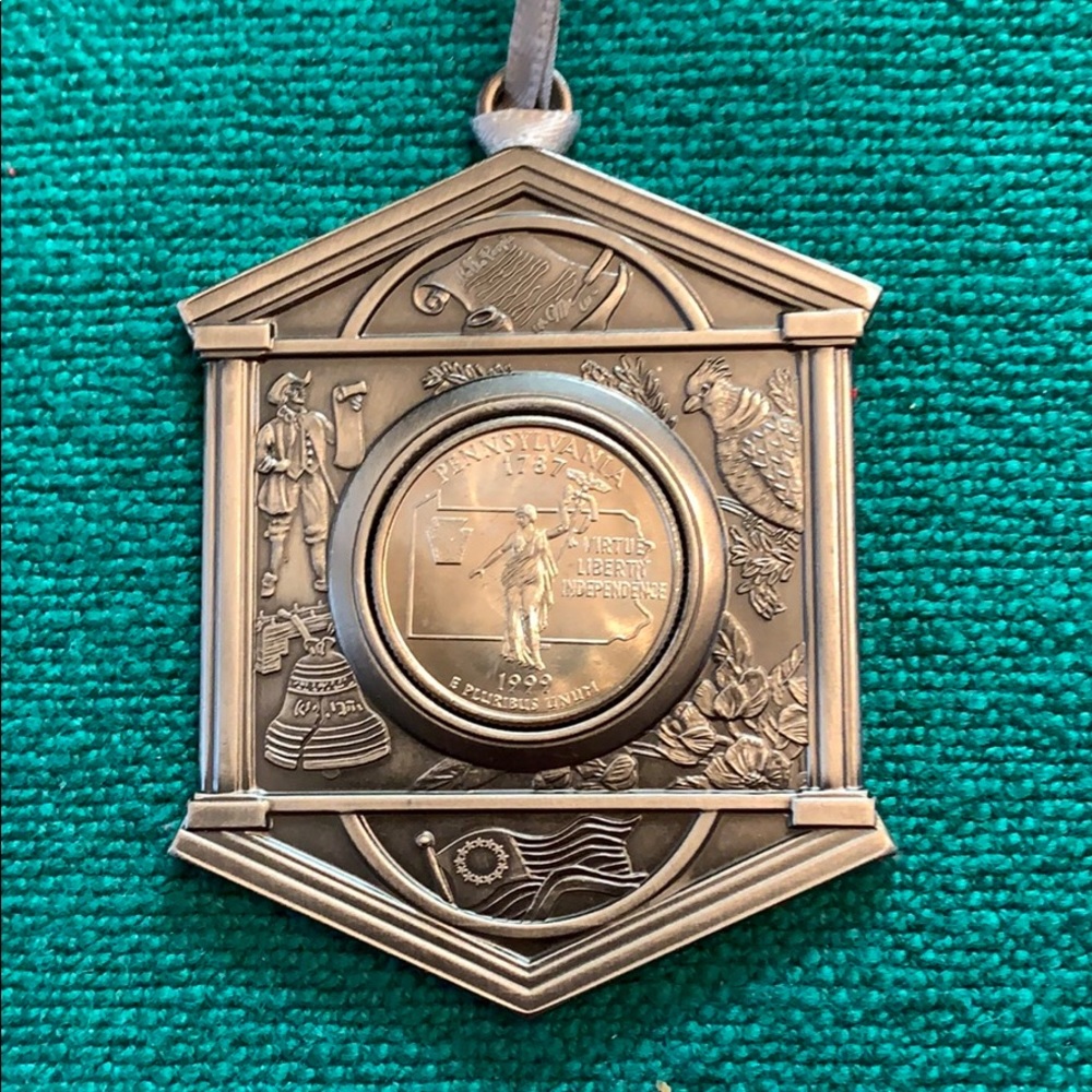 Hallmark American Spirit Penn Quarter Ornament